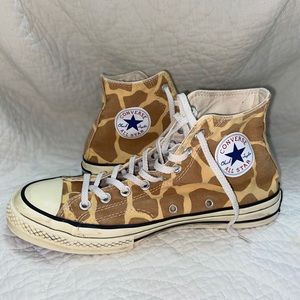giraffe converse